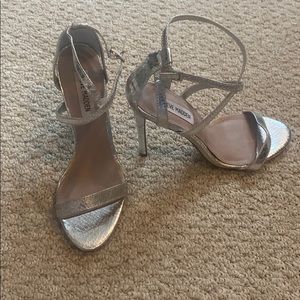Steve Madden silver heels